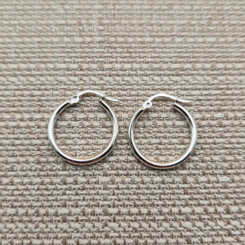 Sterling Silver Simple Plain Hoop Earrings A4450
